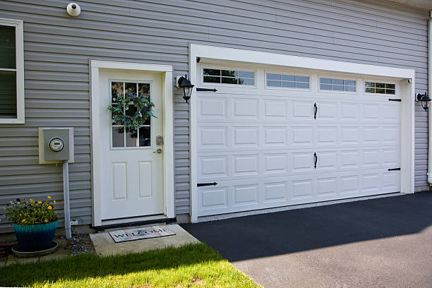 24/7 Emergency Garage Door Installation experts in Madison, NC